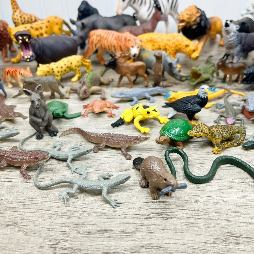 Huge Lot Assorted Plastic Animal Figurines Safari Zoo Reptiles Snakes